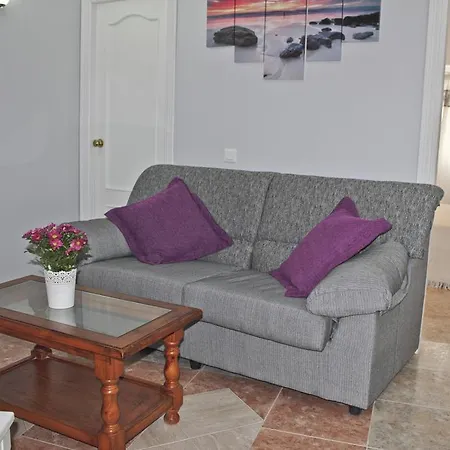Luna De Hotel 2*